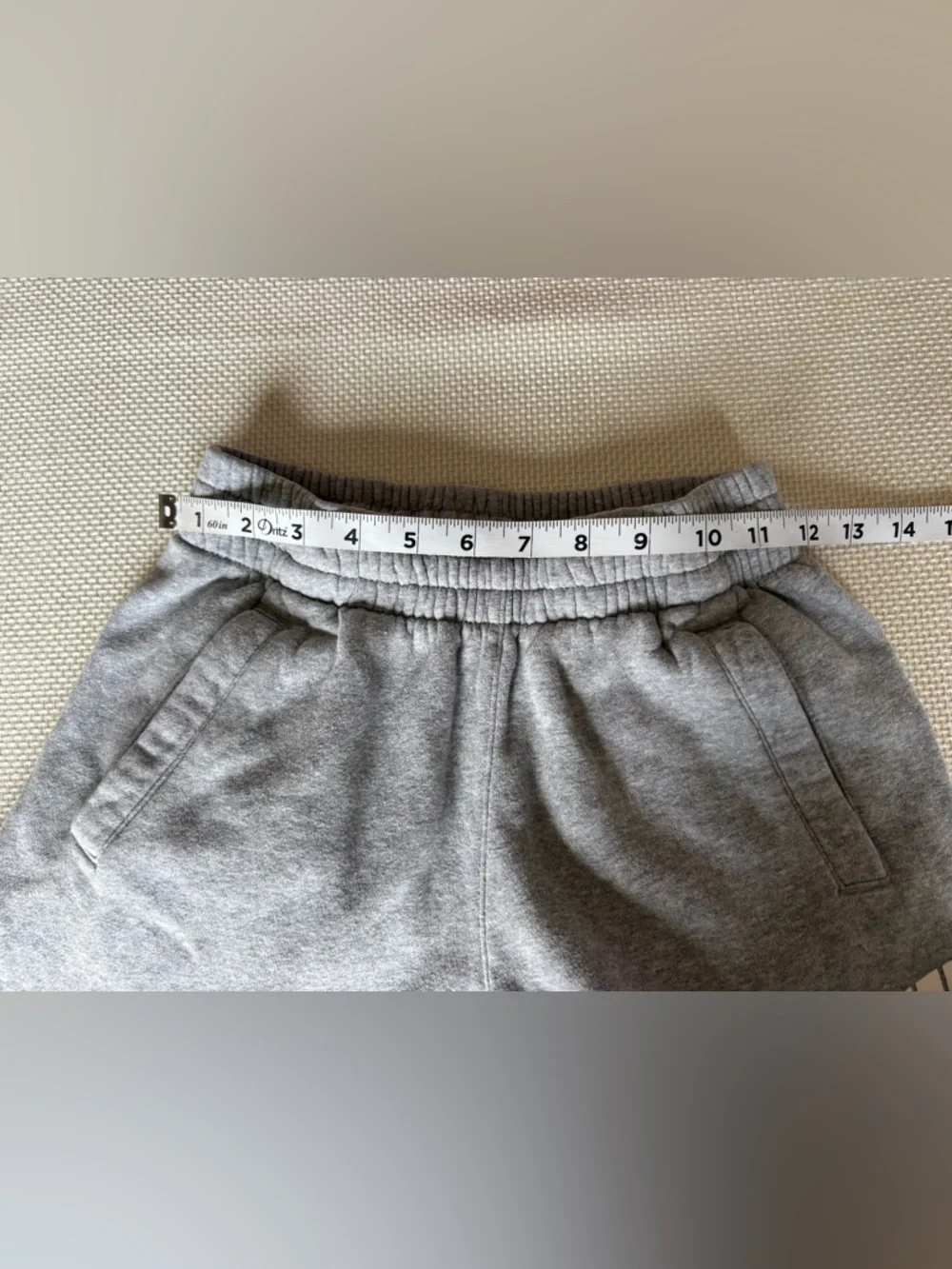 Kids Medium Nike Grey Sweat Pants Joggers Draw String Pockets Elastic Waist